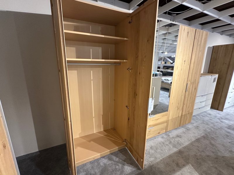 Drehtürenschrank Steffen Model 20UP Wood – Bild 2